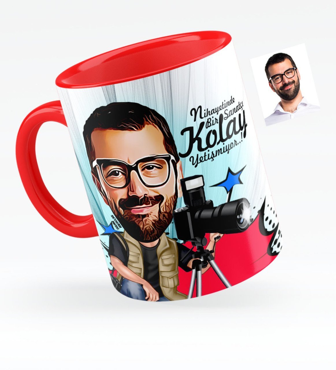 Kişiye Özel Bay Fotoğraf Sanatçısı Karikatürlü Kırmızı Kupa Bardak - 1