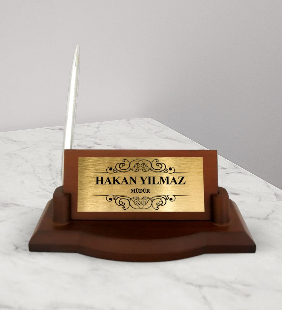 Kişiye Özel AHM-104 Gümüş Tek Kalemli Ahşap Masa İsimliği
