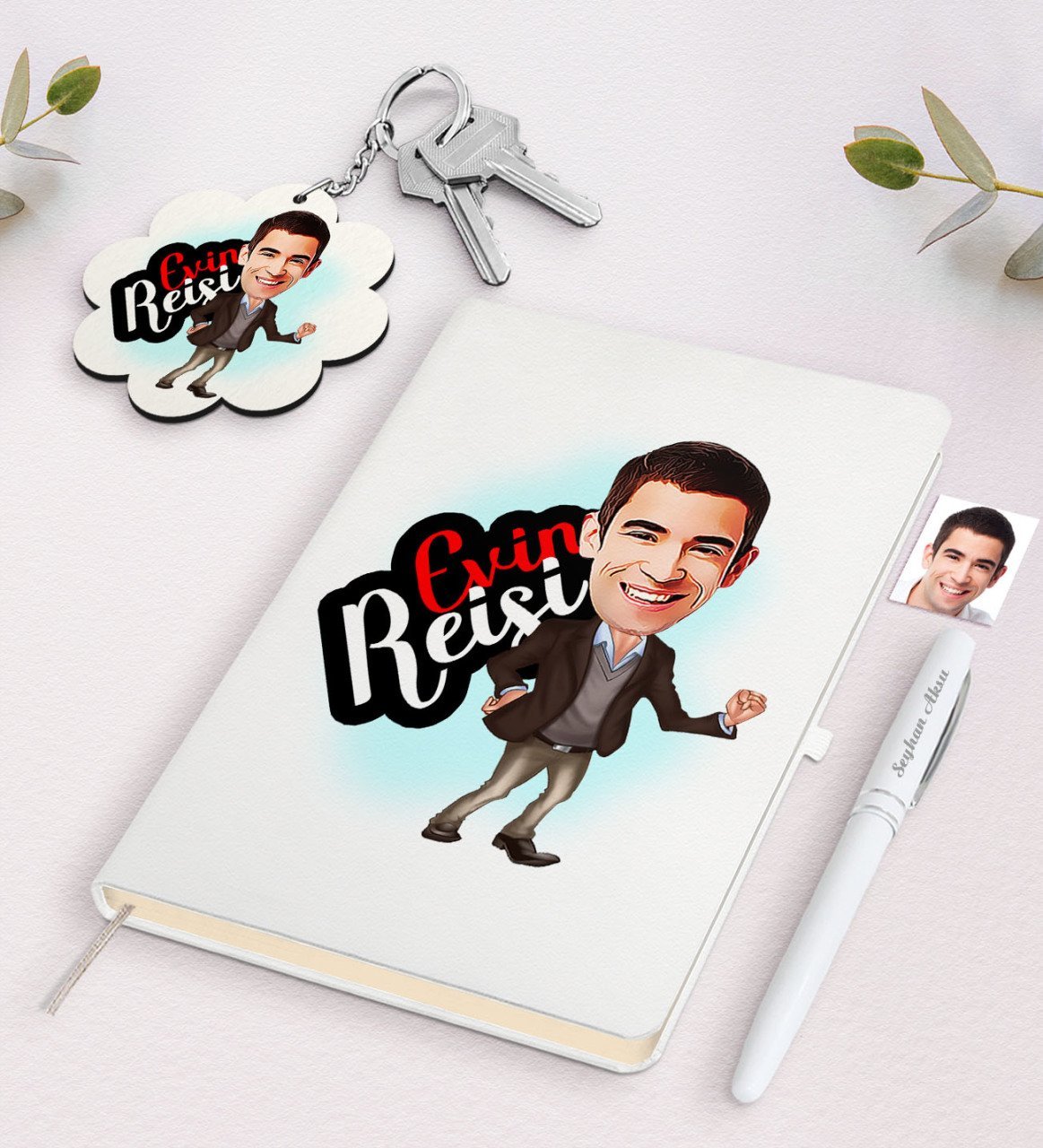 Kişiye Özel Evin Reisi Karikatürlü Beyaz Defter Kalem ve Anahtarlık Hediye Seti-1