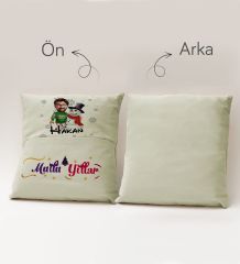 BK Gift Kişiye Özel Yılbaşı Karikatür Tasarımlı Organizer Kumanda ve Atıştırmalık Cepli Krem Kırlent Yastık- 9, Yılbaşı Hediyesi, Yeni Yıl Hediyeleri