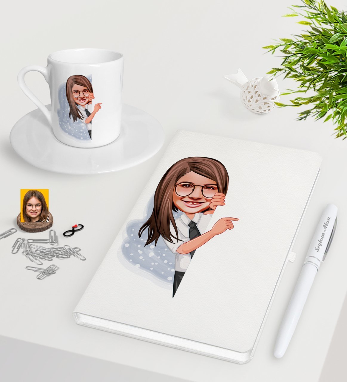 Kişiye Özel Kız Çocuk Karikatürlü Beyaz Defter Kalem Türk Kahvesi Fincanı Seti-1