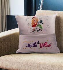 BK Gift Kişiye Özel Yılbaşı Karikatür Tasarımlı Organizer Kumanda ve Atıştırmalık Cepli Pembe Kırlent Yastık- 11, Yılbaşı Hediyesi, Yeni Yıl Hediyeleri