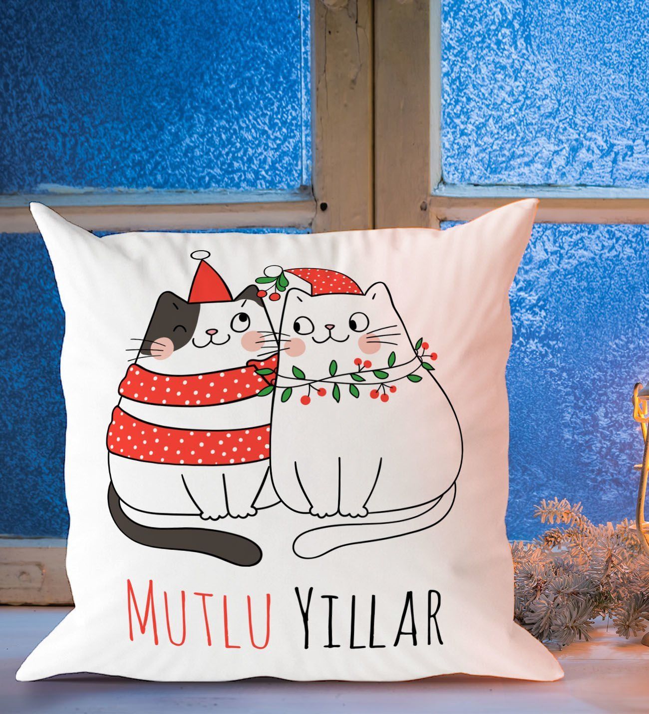 BK Gift Mutlu Yıllar Tasarımlı Beyaz Yastık-1