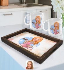 Kişiye Özel Kadın Aşçı Karikatürlü Doğal Ahşap Tepsi ve 2’li Kupa Bardak Seti-4