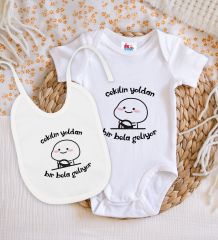 BK Kids Bir Bela Geliyor Tasarımlı Beyaz Bebek Body Zıbın ve Mama Önlüğü Hediye Seti-1