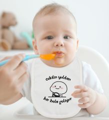 BK Kids Bir Bela Geliyor Tasarımlı Beyaz Bebek Body Zıbın ve Mama Önlüğü Hediye Seti-1