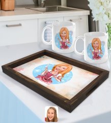 Kişiye Özel Kadın Aşçı Karikatürlü Doğal Ahşap Tepsi ve 2’li Kupa Bardak Seti-1
