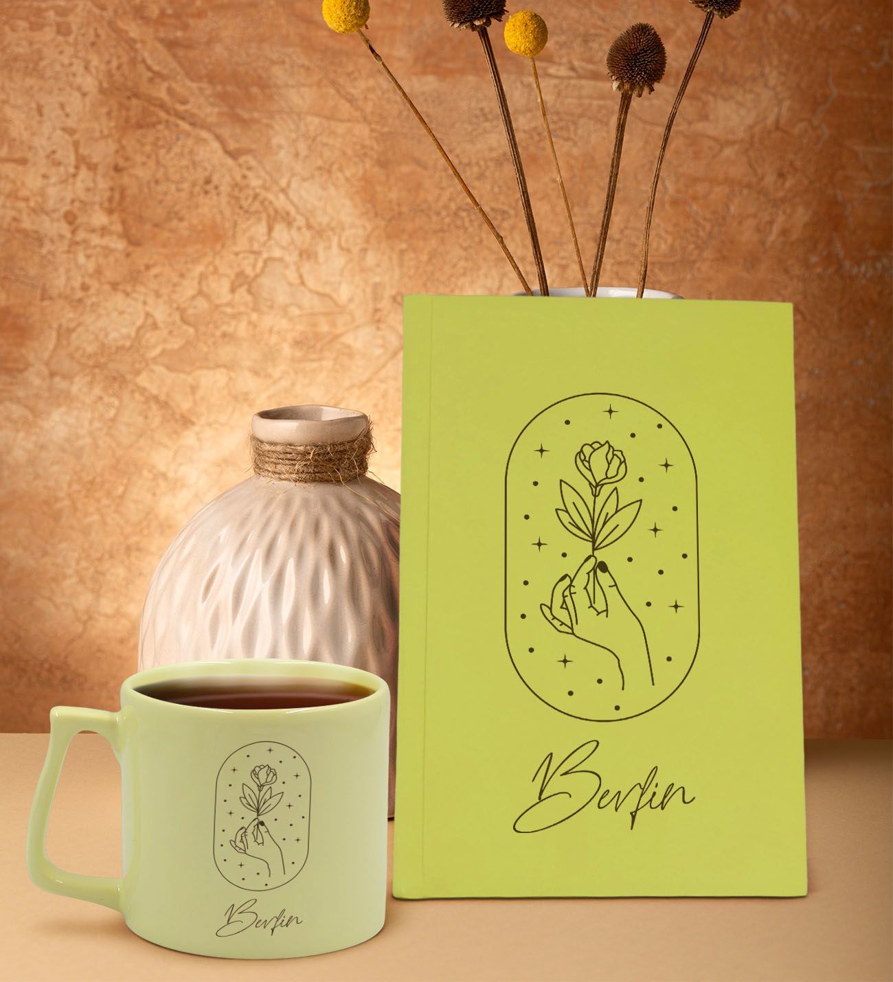 BK Gift Kişiye Özel İsimli Sarı Sert Kapaklı Defter ve Middle Kupa Seti, Arkadaşa Hediye, Yeni İş Hediyesi, Doğum Günü Hediyesi-9