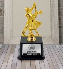 Kişiye Özel Dans Figürlü Ödül Kupası