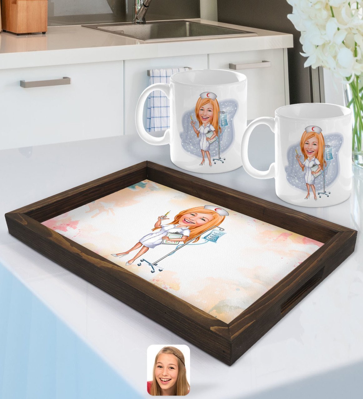 Kişiye Özel Hemşire Karikatürlü Doğal Ahşap Tepsi ve 2’li Kupa Bardak Seti-2