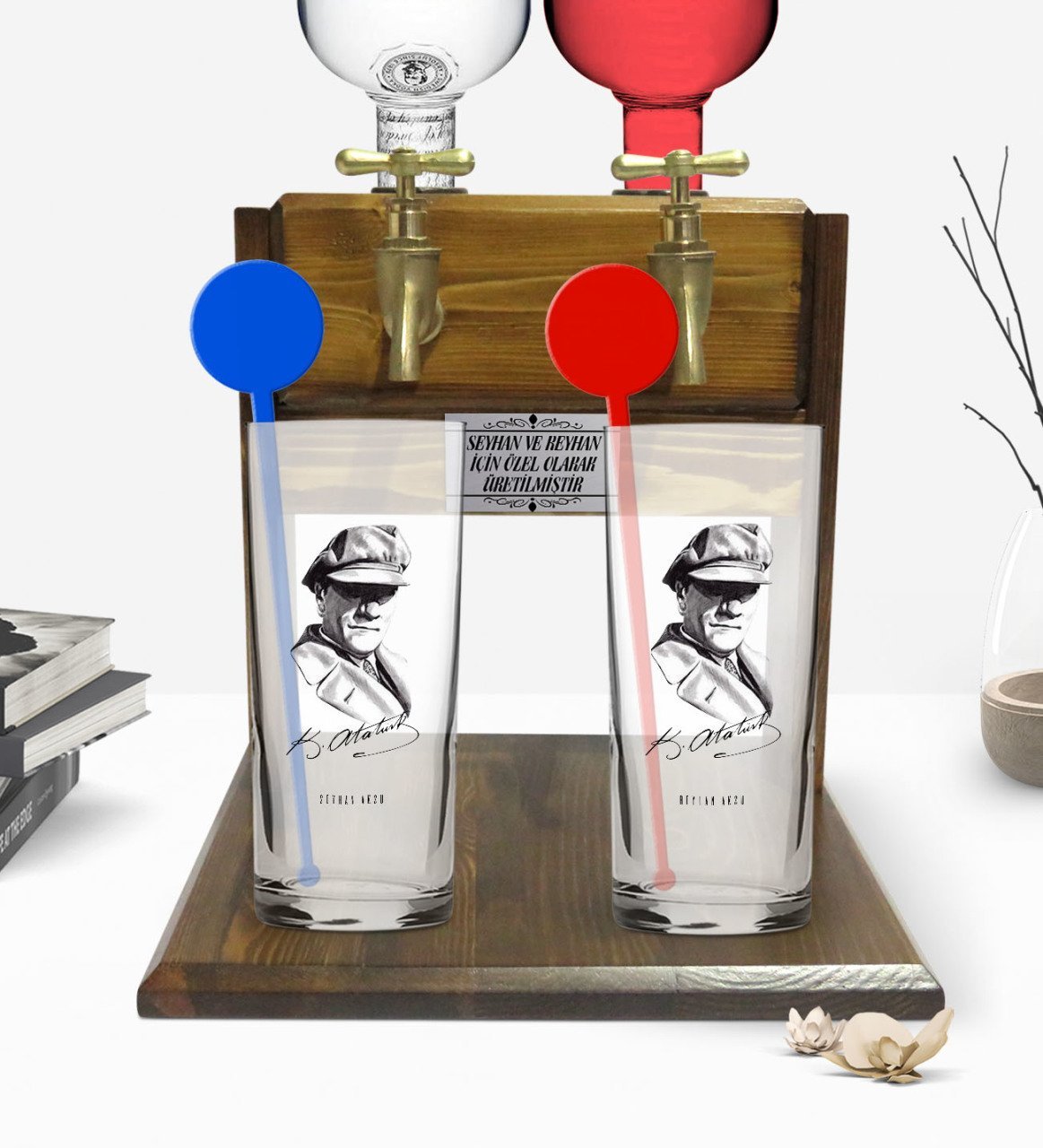 Kişiye Özel Renkli Baskılı Atatürk Temalı İkili Vodka Bardağı ve Çift Musluklu Doğal Ahşap Vodka Standı-17
