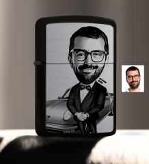 Kişiye Özel Bay Patron Karikatürlü Benzinli Siyah Metal Çakmak - 1