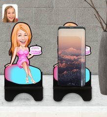 Kişiye Özel Kadın Doğum Günü Karikatürlü Ahşap Biblo Telefon Standı-2