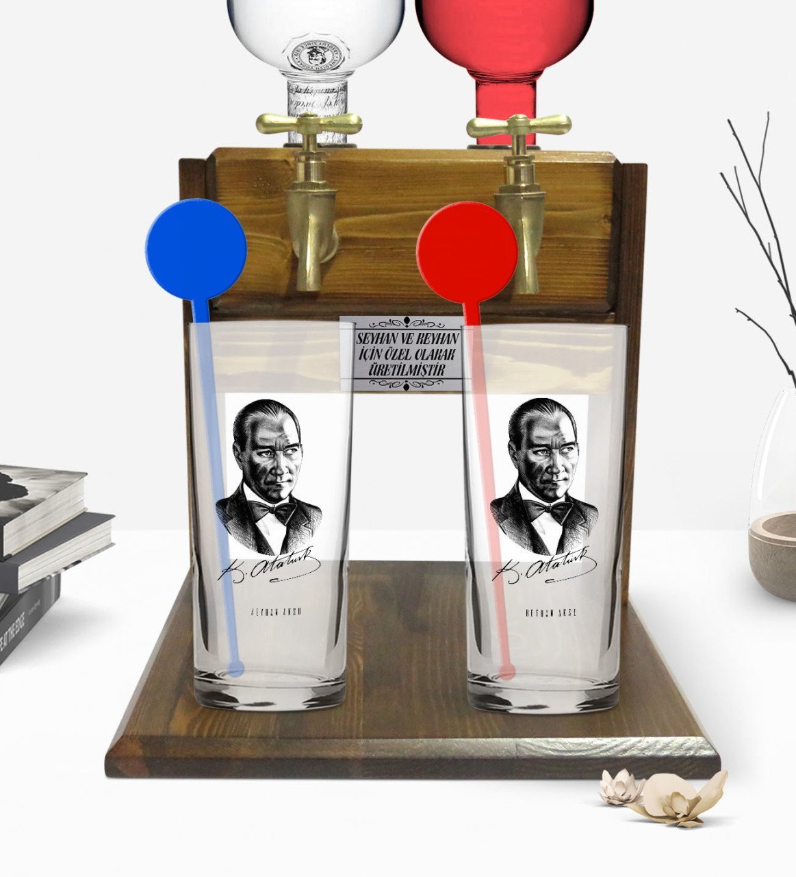 Kişiye Özel Renkli Baskılı Atatürk Temalı İkili Vodka Bardağı ve Çift Musluklu Doğal Ahşap Vodka Standı-14