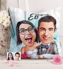 Kişiye Özel Evleniyoruz Karikatürlü Saten Yastık - 7