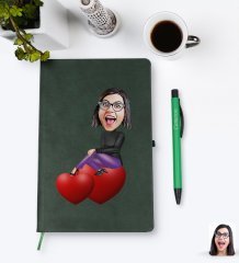 Kişiye Özel Kadın Karikatürlü Yeşil Termo Deri Defter Kalem Seti Model 2