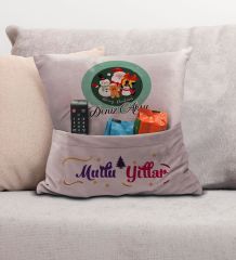 BK Gift Kişiye Özel Yılbaşı Tasarımlı Organizer Kumanda ve Atıştırmalık Cepli Pembe Kırlent Yastık, Yılbaşı Hediyesi- 9, Yeni Yıl Hediyeleri