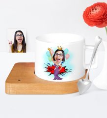 Kişiye Özel Güzellik Kraliçesi Karikatür Ahşap Altlıklı Seramik Fincan - 1
