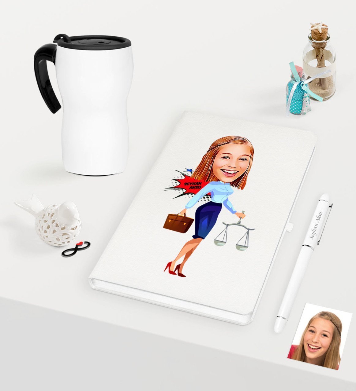 Kişiye Özel Bayan Avukat Karikatürlü Beyaz Defter Kalem ve Termos Mug Seti  - 3