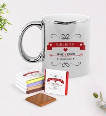 Kişiye Özel Sevgililer Günü Krom Kupa ve Çikolata Hediye Seti-44