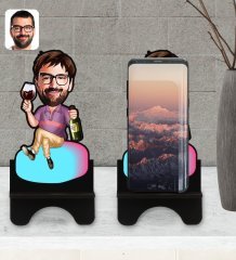 Kişiye Özel Erkek Karikatürlü Ahşap Biblo Telefon Standı-2