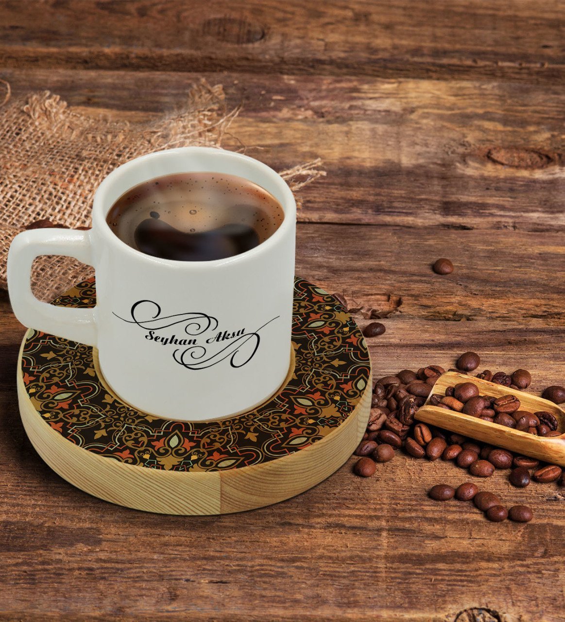 Kişiye Özel Retro Motif Tasarımlı Doğal Ahşap Tabaklı Türk Kahvesi Fincanı Model 12