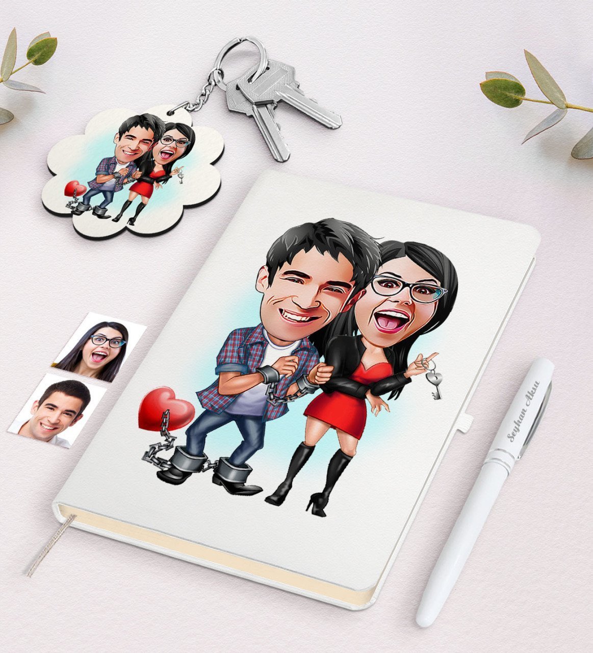 Kişiye Özel Sevgili Karikatürlü Beyaz Defter Kalem ve Anahtarlık Hediye Seti-1