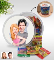 Kişiye Özel Sevgililer Karikatürlü Dev Boy Haribo Minis Kovası (10gx100adet) Model 86
