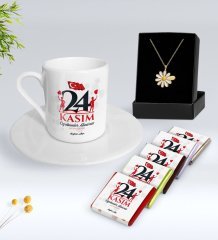 Kişiye Özel Öğretmenler Gününüz Kutlu Olsun Türk Kahvesi Fincanı Çikolata ve İsimli Papatya Kolye Hediye Seti-2