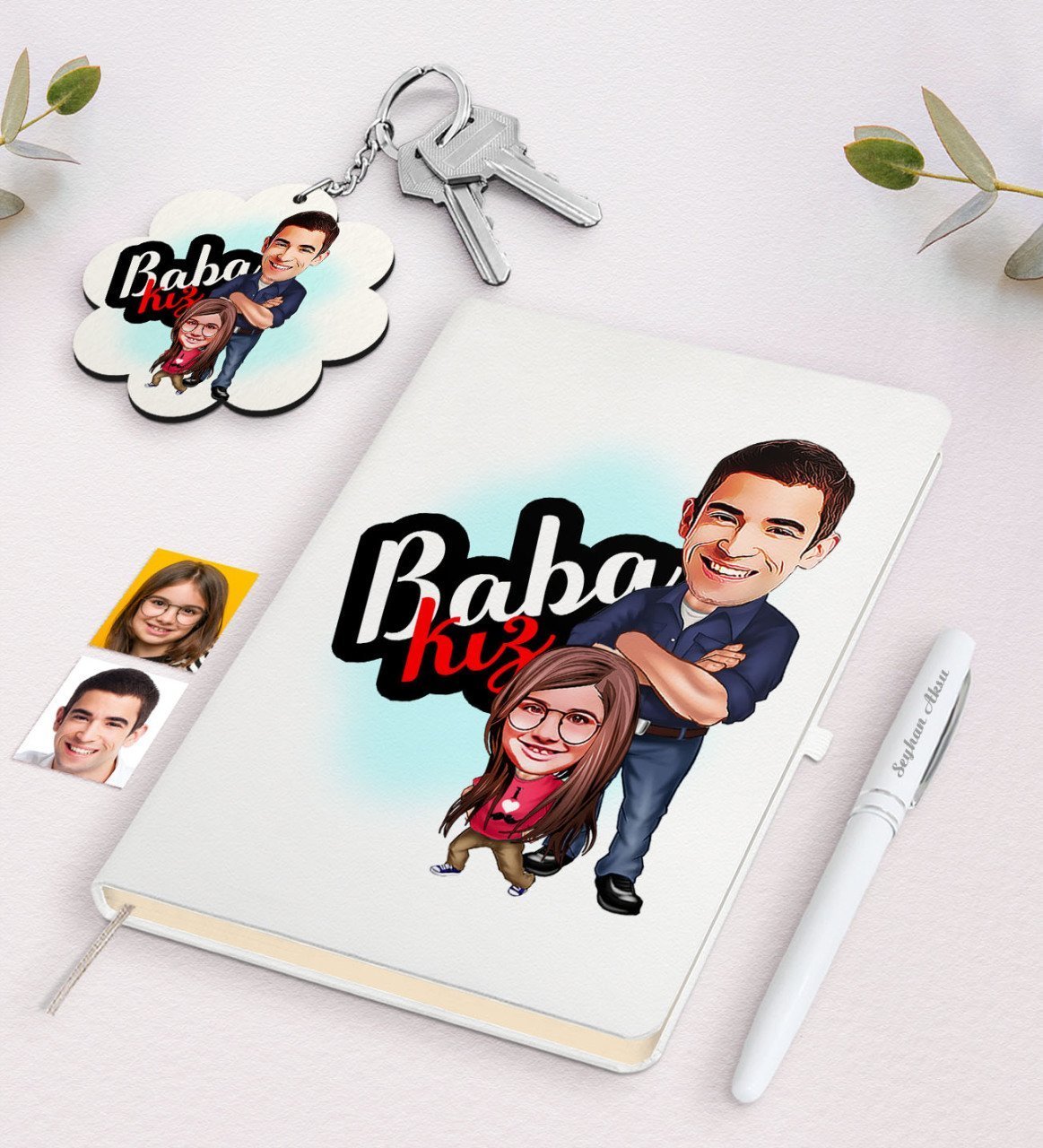 Kişiye Özel Baba Kız Karikatürlü Beyaz Defter Kalem ve Anahtarlık Hediye Seti-3