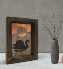 BK Gift Kuğu Tasarımlı Dekoratif Doğal Masif Ahşap Çerçeve 15x20cm-1