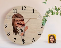 Kişiye Özel Kız Çocuk Karikatürlü Otantik Ahşap Palet Saat-1