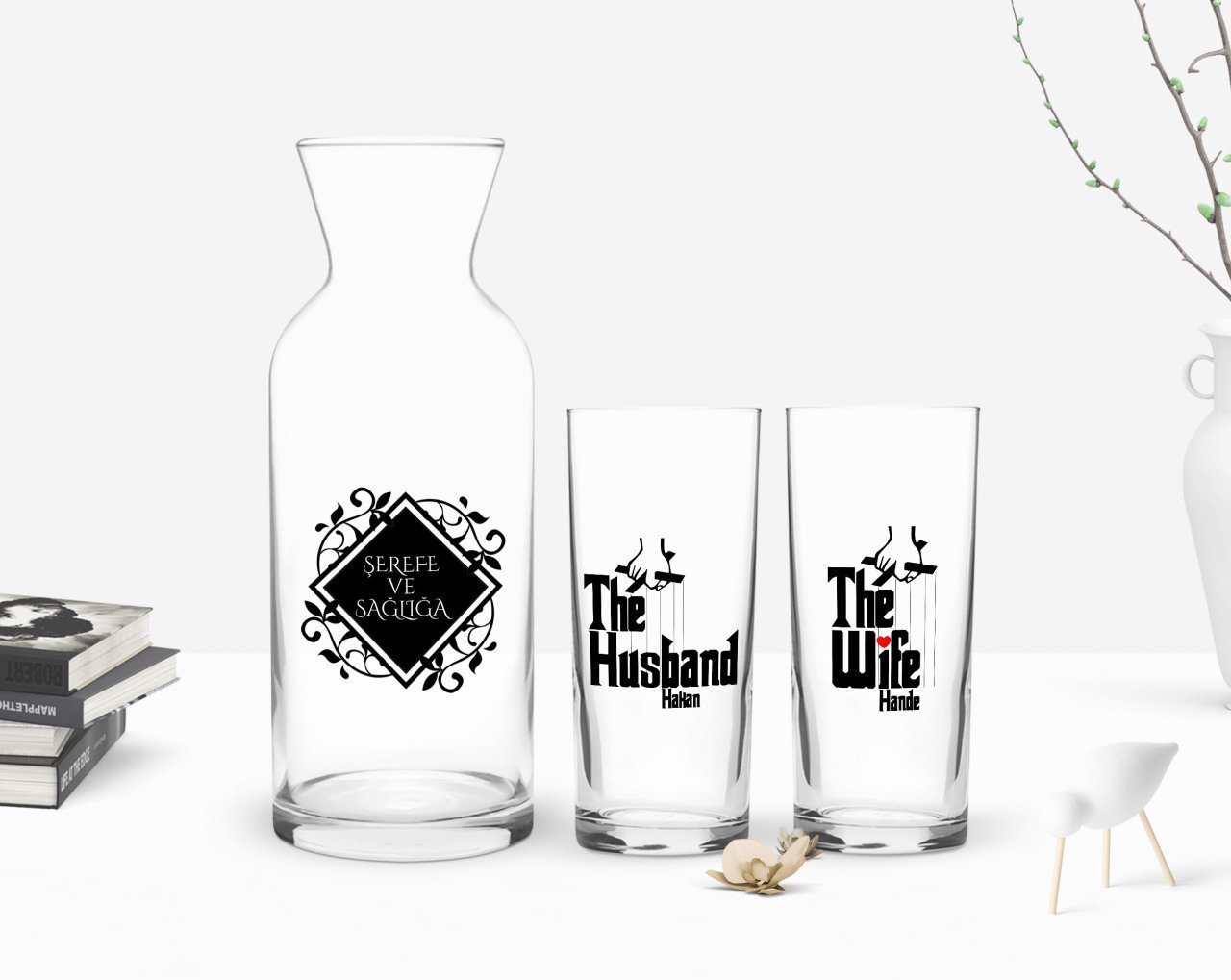 Kişiye Özel Renkli Baskılı The Husband And Wife Tasarımlı İkili Rakı Bardağı ve Karaf Hediye Seti-1