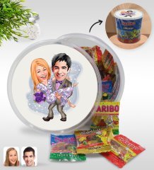 Kişiye Özel Sevgililer Karikatürlü Dev Boy Haribo Minis Kovası (10gx100adet) Model 56