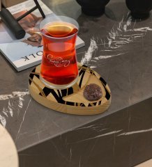 Kişiye Özel Modern Art Tasarımlı Doğal Ahşap Tabaklı Heybeli Çay Bardağı Sunum Seti Model 16