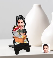 Kişiye Özel Erkek Gamer Karikatürlü Ahşap Biblo Telefon Standı-1