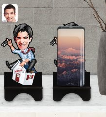 Kişiye Özel Erkek Emlakçı Karikatürlü Ahşap Biblo Telefon Standı-1