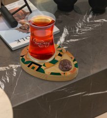 Kişiye Özel Modern Art Tasarımlı Doğal Ahşap Tabaklı Heybeli Çay Bardağı Sunum Seti Model 14