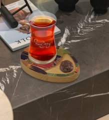 Kişiye Özel Modern Art Tasarımlı Doğal Ahşap Tabaklı Heybeli Çay Bardağı Sunum Seti Model 11