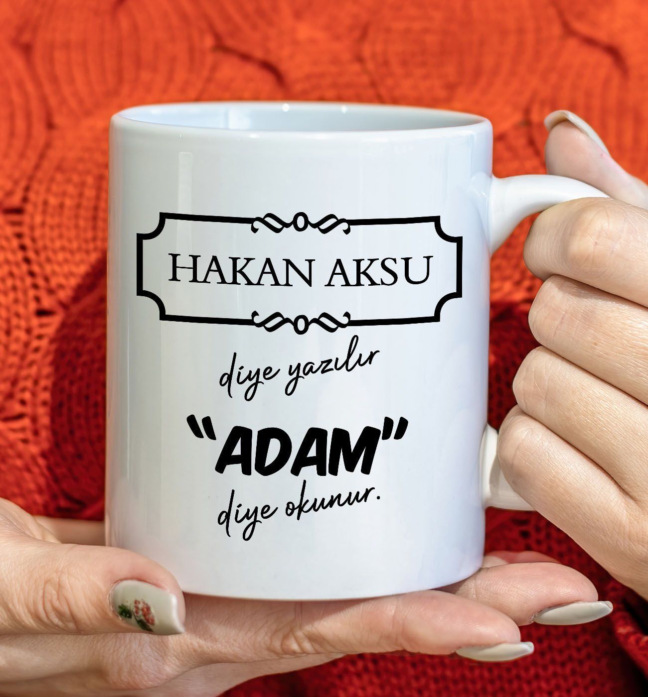 BK Gift Kişiye Özel Adam Diye Okunur Beyaz Kupa Bardak, Arkadaşa Hediye
