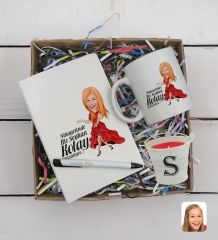 BK Gift Kişiye Özel Karikatür Tasarımlı Defter Kalem Kupa ve Mini Kovada Kokulu Mum Hediye Seti-3, Arkadaşa Hediye, Sevgiliye Hediye, Yeni İş Hediyesi