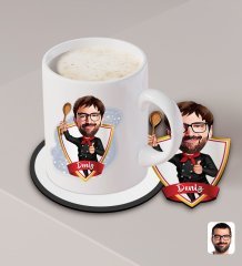Kişiye Özel Erkek Master Chef Karikatürlü Beyaz Kupa ve Ahşap Bardak Altlığı Hediye Seti-1