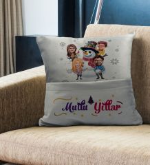 BK Gift Kişiye Özel Yılbaşı Karikatür Tasarımlı Organizer Kumanda ve Atıştırmalık Cepli Gri Kırlent Yastık- 7, Yılbaşı Hediyesi, Yeni Yıl Hediyeleri