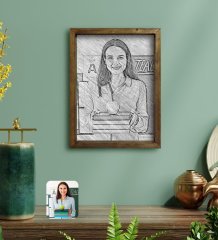 Kişiye Özel Kadın Öğretmen Karakalem Tasarımlı Doğal Masif Ahşap Çerçeveli Tablo 30x40cm-1