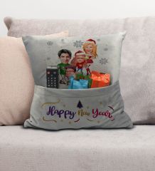 BK Gift Kişiye Özel Yılbaşı Karikatür Tasarımlı Organizer Kumanda ve Atıştırmalık Cepli Gri Kırlent Yastık- 5, Yılbaşı Hediyesi, Yeni Yıl Hediyeleri