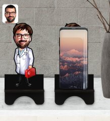 Kişiye Özel Erkek Acil Tıp Teknisyeni Karikatürlü Ahşap Biblo Telefon Standı-1
