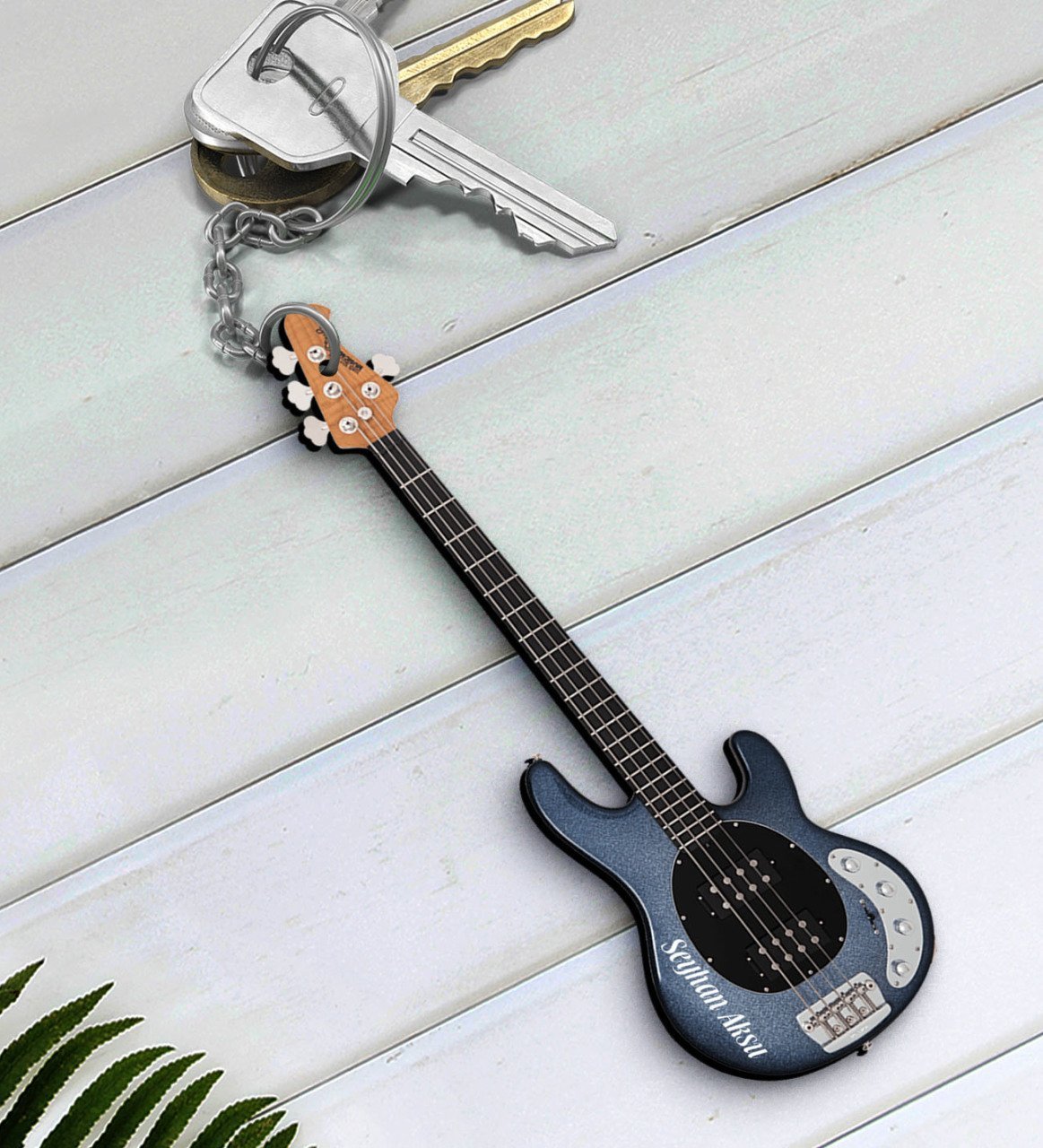 Kişiye Özel İsimli Bas Gitar Enstrüman Ahşap Anahtarlık-2