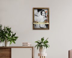 BK Home Sevgililer Fotoğraflı Doğal Masif Ahşap Çerçeveli Karakalem Tasarımlı Tablo Duvar Rafı-1