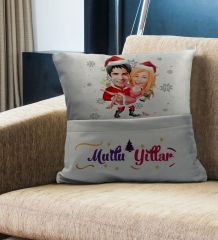 BK Gift Kişiye Özel Yılbaşı Karikatür Tasarımlı Organizer Kumanda ve Atıştırmalık Cepli Gri Kırlent Yastık- 2, Yılbaşı Hediyesi, Yeni Yıl Hediyeleri