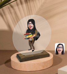Kişiye Özel Tesettürlü Kadın Öğretmen Karikatürlü Yuvarlak Ahşap Standlı Biblo-2